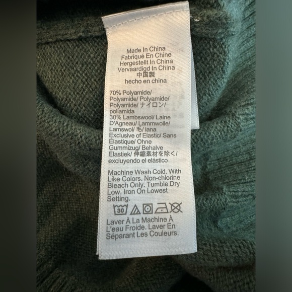 J. Crew Crewneck Pullover Olive Green Sweater in Lambswool blend. XL - Picture 5 of 6